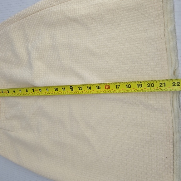 Banana Republic Ivory Textured Rose Skirt Set 2 - Picture 12 of 13